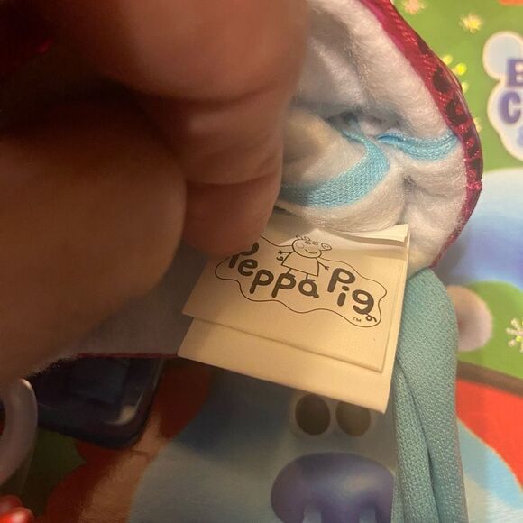 PEPPA PIG Christmas Stocking &Nickelodeon Blue’s Clues Coloring & Activity Book - Picture 5 of 10